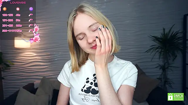 OdelinaFicken online show from 12.18.25