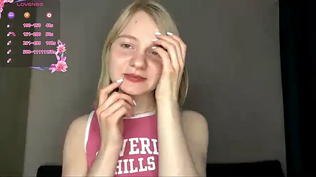 Snapshot of OdelinaFicken chatting on 02.14.26 OdelinaFicken online show from 02.14.26