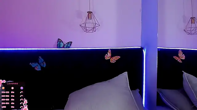 Snapshot of Anastasia_Whitee chatting on 11.19.25 Anastasia Whitee online show from 11.19.25