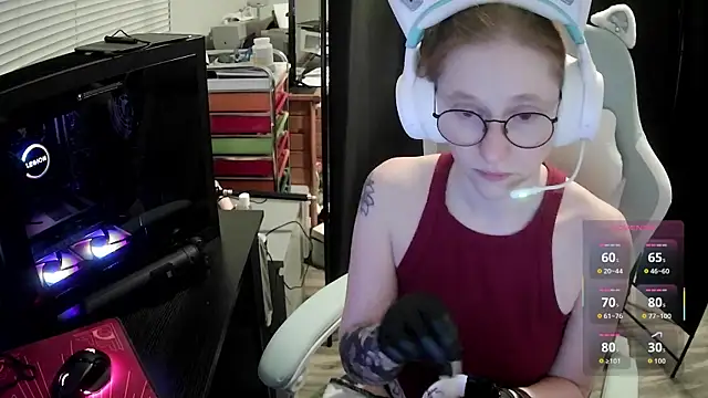 Snapshot of LilyFoxxx chatting on 06.22.26 LilyFoxxx online show from 06.22.26