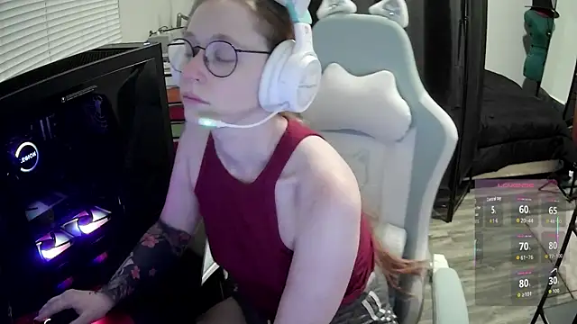 Snapshot of LilyFoxxx chatting on 07.18.26 LilyFoxxx online show from 07.18.26