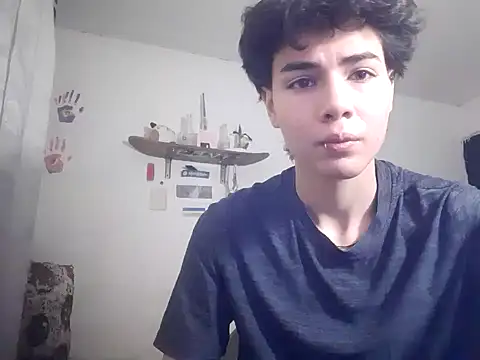 YoursexyJuan online show from 12.12.24
