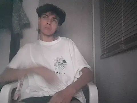 YoursexyJuan online show from 01.07.25