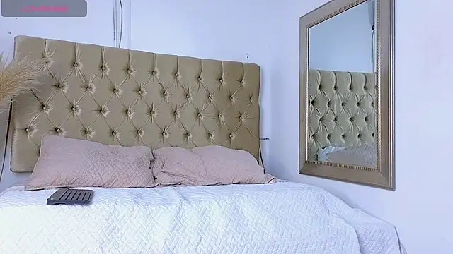 Snapshot of ened_nessa chatting on 01.16.25 ened nessa online show from 01.16.25