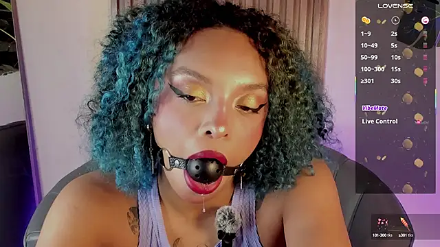 Snapshot of ened_nessa chatting on 09.24.25 ened nessa online show from 09.24.25