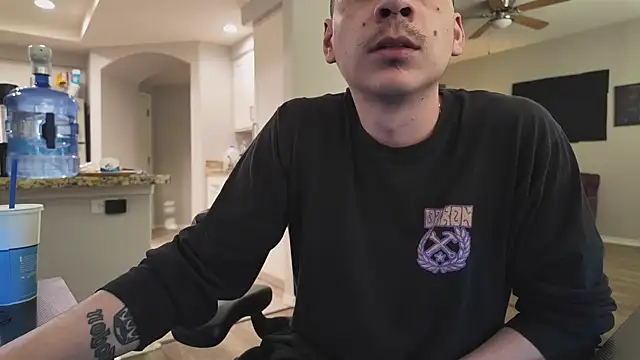 Cuminsideyou42 online show from 02.16.25