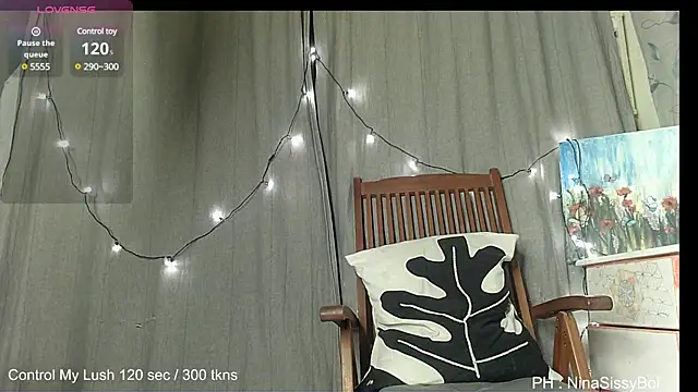 Snapshot of Skinnyshiny_boy chatting on 03.01.25 Skinnyshiny boy online show from 03.01.25