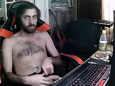 Snapshot of johnwood88 chatting on 02.04.25 johnwood88 online show from 02.04.25