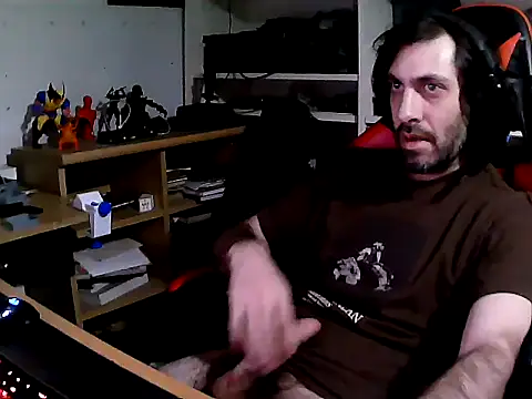 Snapshot of johnwood88 chatting on 11.12.25 johnwood88 online show from 11.12.25