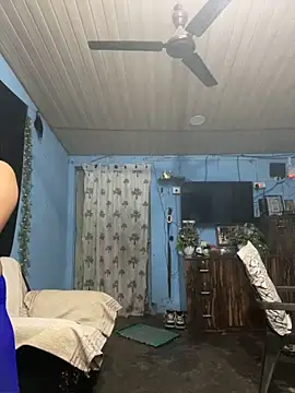 Black Glow online show from 01.11.25