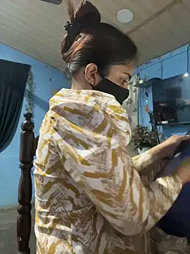 Black Glow online show from 03.01.25