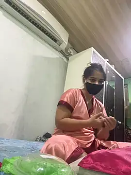 Black Glow online show from 03.17.25