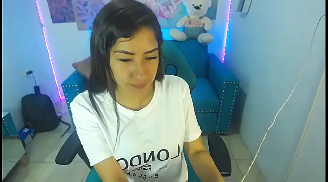 Snapshot of Sofi_hot_4m chatting on 02.01.25 Sofi hot 4m online show from 02.01.25