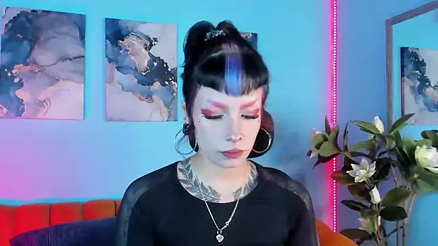 Snapshot of _mamush chatting on 11.21.25 mamush online show from 11.21.25