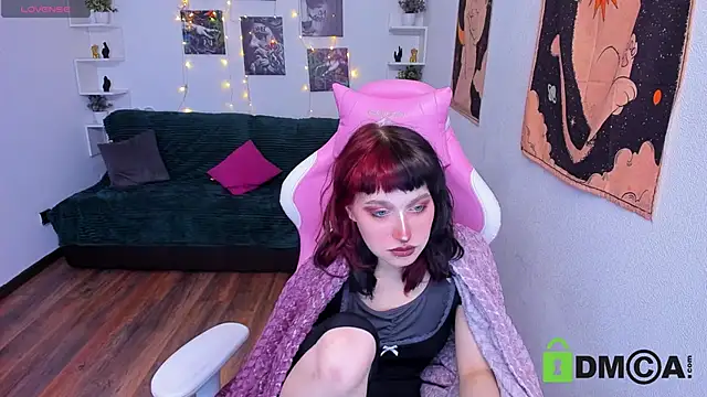 Snapshot of ElizaNik_ chatting on 02.16.25 ElizaNik online show from 02.16.25