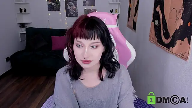 Snapshot of ElizaNik_ chatting on 03.09.25 ElizaNik online show from 03.09.25