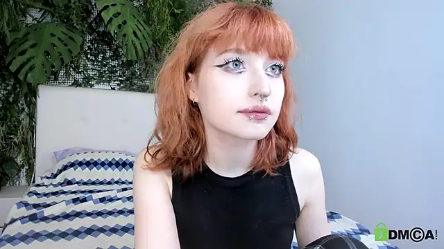 Snapshot of ElizaNik_ chatting on 11.07.25 ElizaNik online show from 11.07.25