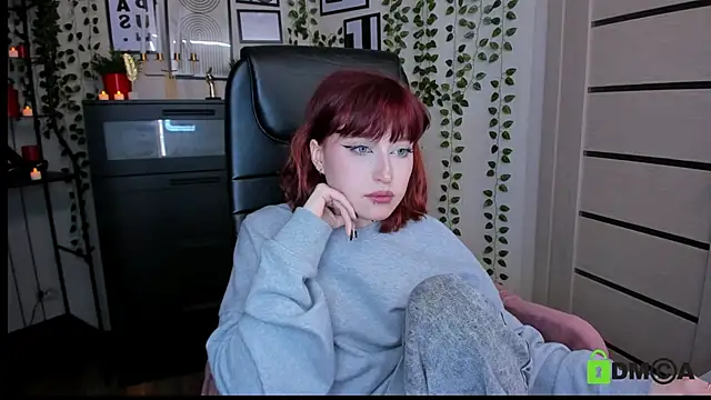 ElizaNik  online show from 06.18.26