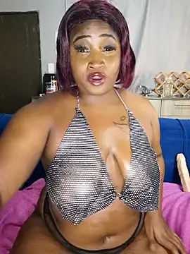 Snapshot of TheeNicole chatting on 02.05.26 TheeNicole online show from 02.05.26