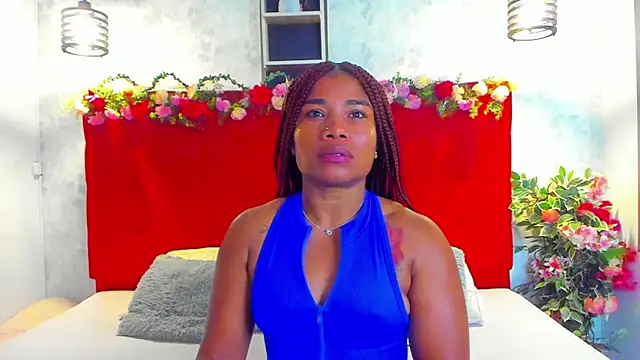 Snapshot of SilvannaFit chatting on 05.25.26 SilvannaFit online show from 05.25.26