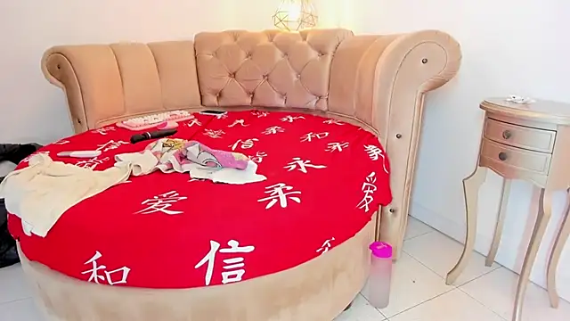 Snapshot of khloeblake chatting on 03.15.25 khloeblake online show from 03.15.25