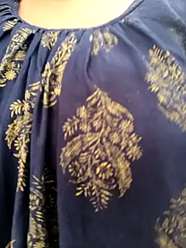 Snapshot of Sneha_gril chatting on 03.15.25 Sneha gril online show from 03.15.25