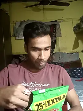 Skinny Bigass 23 online show from 03.07.25