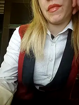 SUSELLAM1 online show from 12.21.24