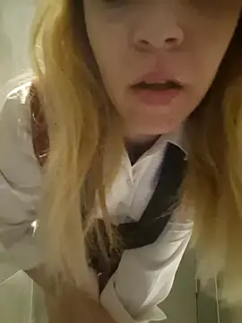 SUSELLAM1 online show from 12.22.24