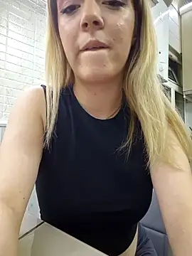 SUSELLAM1 online show from 12.22.24