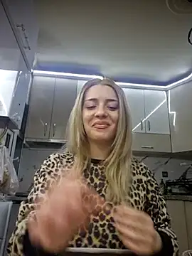 SUSELLAM1 online show from 02.08.25