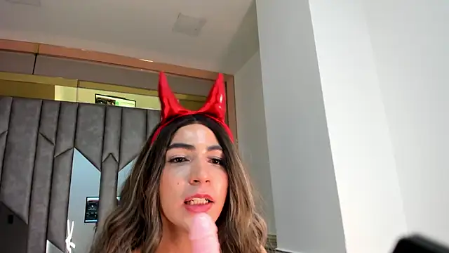 Snapshot of Kate_Dynasty chatting on 01.12.25 Kate Dynasty online show from 01.12.25