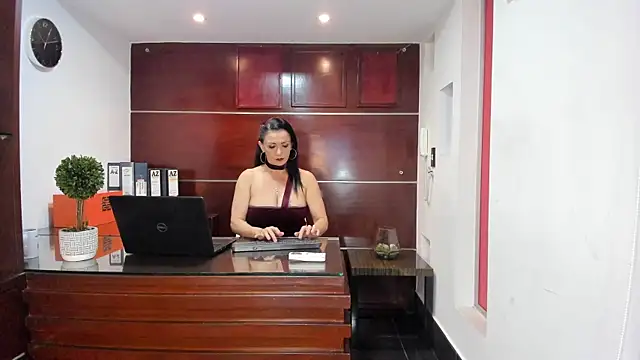 Snapshot of Valery_Diamond chatting on 07.12.26 Valery Diamond online show from 07.12.26