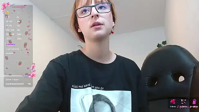 Snapshot of CelesteAyase chatting on 02.18.25 CelesteAyase online show from 02.18.25