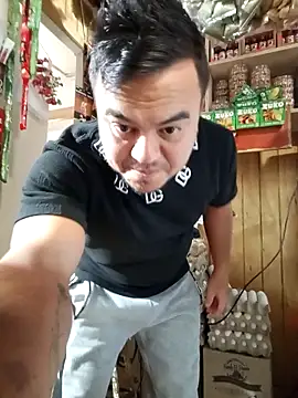 TheBriiaand30 online show from 10.17.25