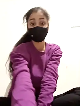 Snapshot of magicmoment00786 chatting on 12.01.24 magicmoment00786 online show from 12.01.24