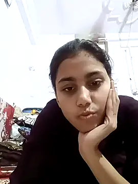 Snapshot of magicmoment00786 chatting on 12.08.24 magicmoment00786 online show from 12.08.24