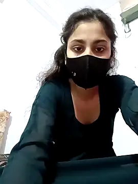 Snapshot of magicmoment00786 chatting on 12.22.24 magicmoment00786 online show from 12.22.24