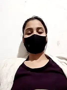 Snapshot of magicmoment00786 chatting on 01.26.25 magicmoment00786 online show from 01.26.25