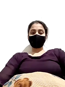 Snapshot of magicmoment00786 chatting on 02.03.25 magicmoment00786 online show from 02.03.25