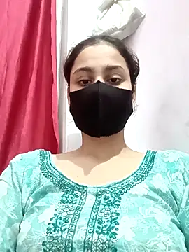 Snapshot of magicmoment00786 chatting on 09.30.25 magicmoment00786 online show from 09.30.25