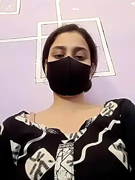 Snapshot of magicmoment00786 chatting on 10.25.25 magicmoment00786 online show from 10.25.25