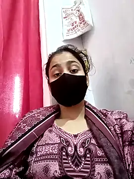 Snapshot of magicmoment00786 chatting on 11.30.25 magicmoment00786 online show from 11.30.25