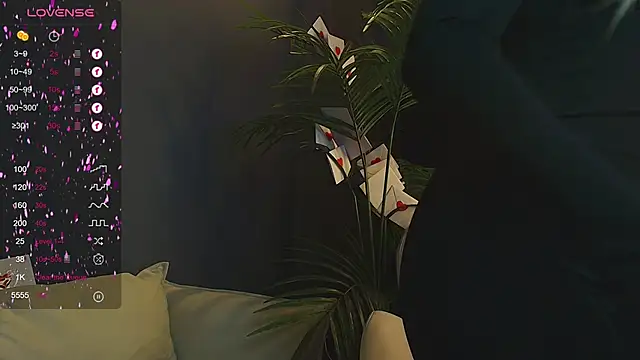 Evacadooo online show from 02.07.25