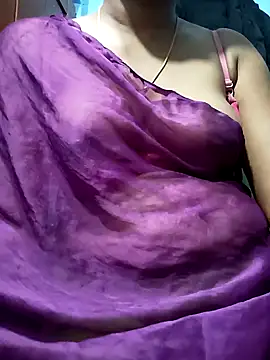 Snapshot of Tamillminnal chatting on 02.07.25 Tamillminnal online show from 02.07.25