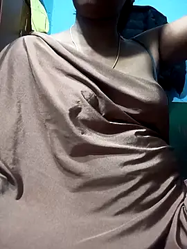 Snapshot of Tamillminnal chatting on 03.06.25 Tamillminnal online show from 03.06.25