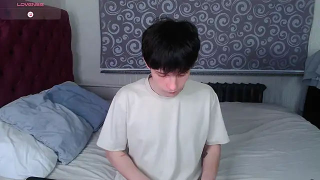 Snapshot of iwillfall chatting on 04.04.26 iwillfall online show from 04.04.26