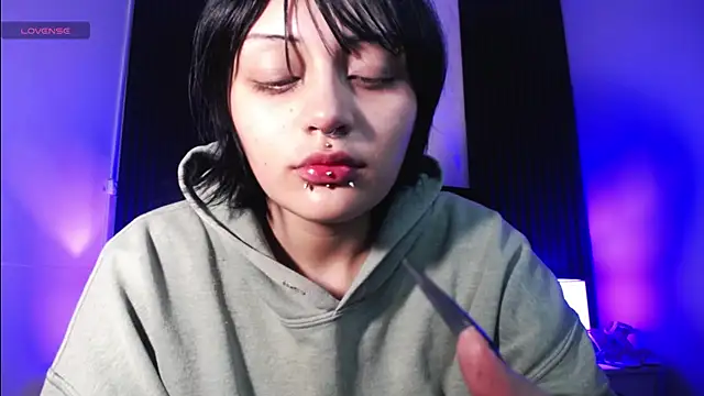 Snapshot of honney_dark chatting on 01.11.25 honney dark online show from 01.11.25