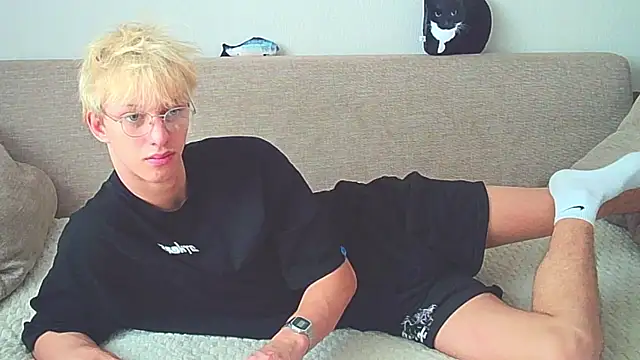 Ostin meow online show from 12.17.24