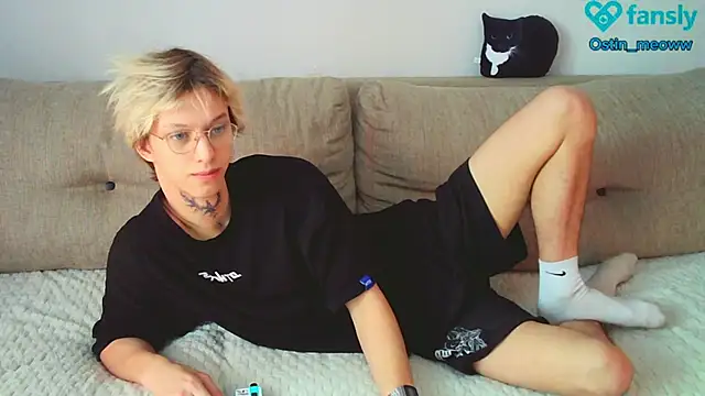 Ostin meow online show from 02.27.25